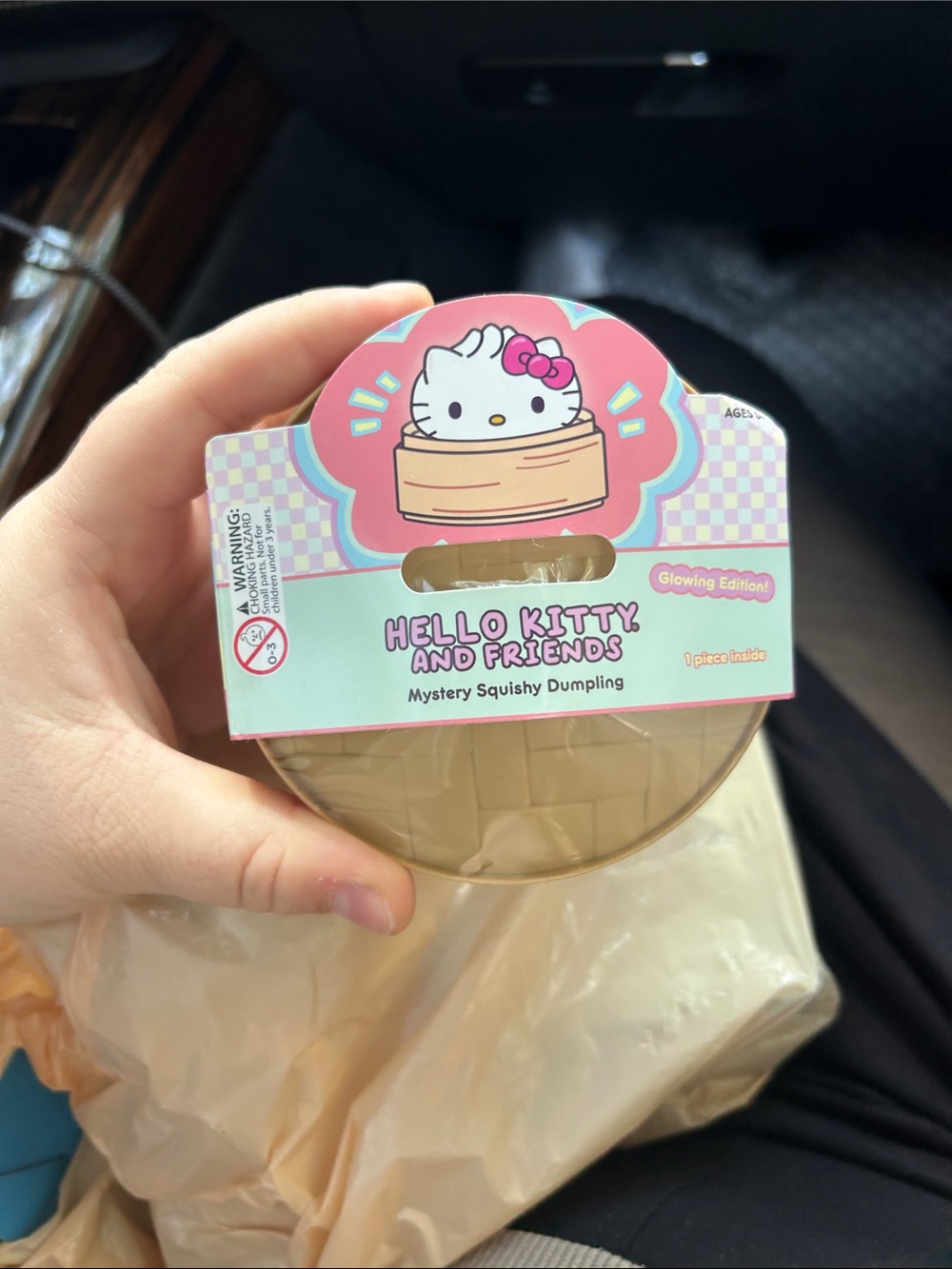 Glowing Mystery Squishy Dumpling - Pink hello kitty